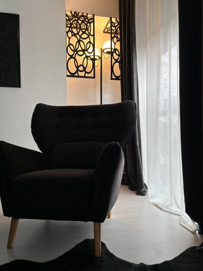 Sandev Apartments Black&White Štip Екстериор снимка