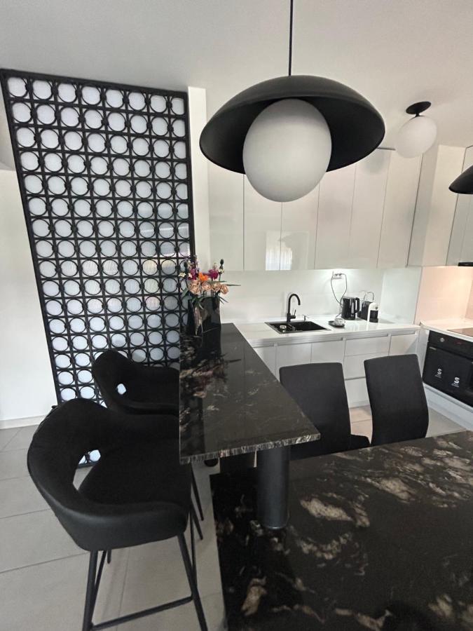 Sandev Apartments Black&White Štip Екстериор снимка