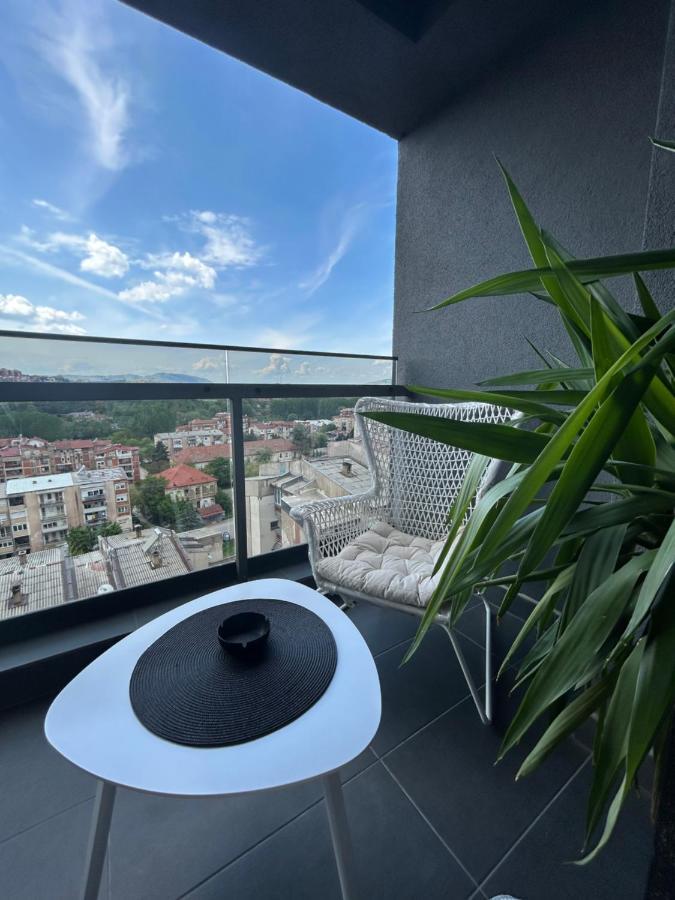 Sandev Apartments Black&White Štip Екстериор снимка